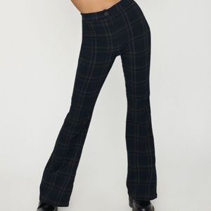 GARAGE FLAIR PLAID PANTS 🌿
